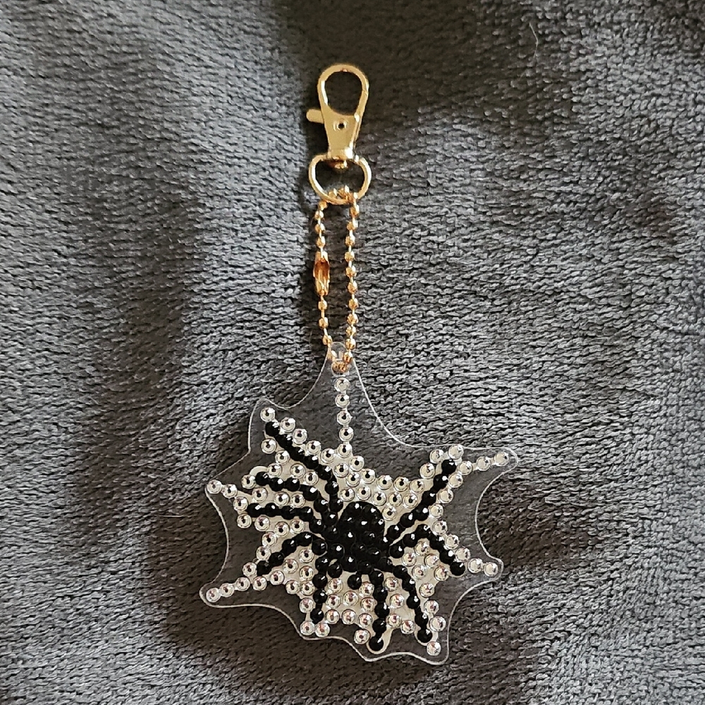 Black and Silver Spider Rhinestone Keychain